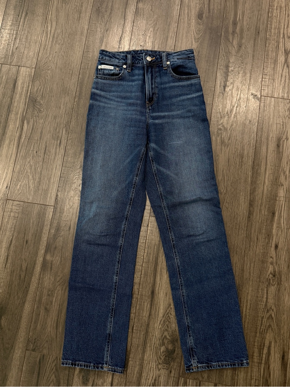 Calvin Klein Jeans Straight-Leg Jeans in Dark Blue Denim
